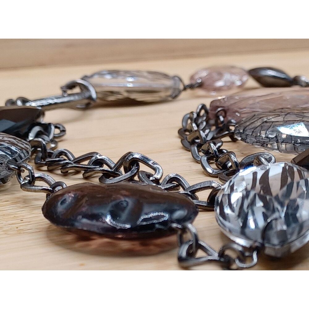 NY Collection Layered Flower Accent Lucite Zebra Stripe Beads Vintage Necklace - Picture 5 of 9